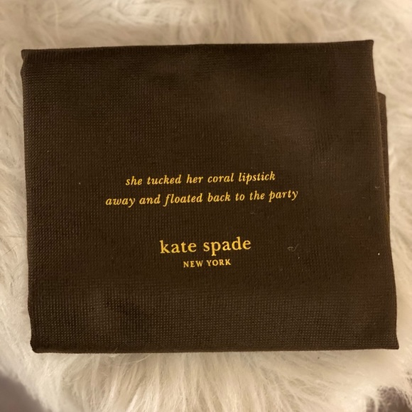 AUTHENTIC Kate Spade purse. - Picture 7 of 7